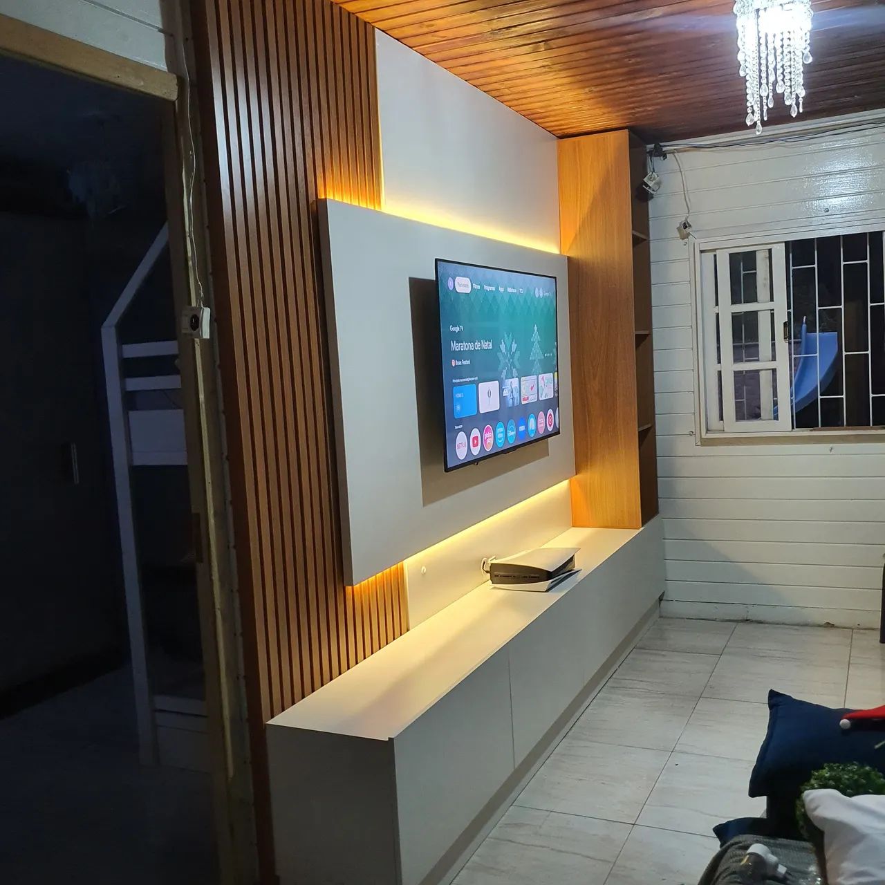 Armário para TV com design moderno - Foto 2