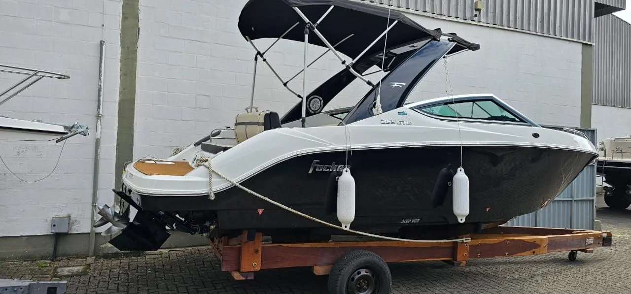 Focker 255 GTO - 2023 x1 Mercruiser 4.5 250 HP ñ Triton Ventura Fs Phantom Nx