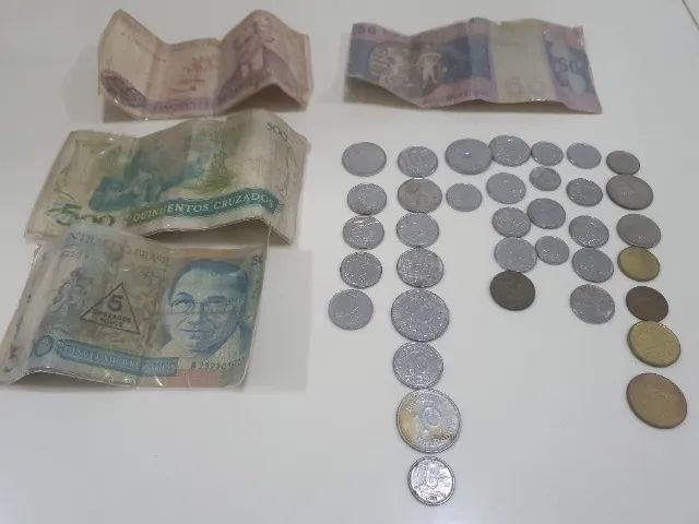 Moeda e cédulas antigas para colecionador