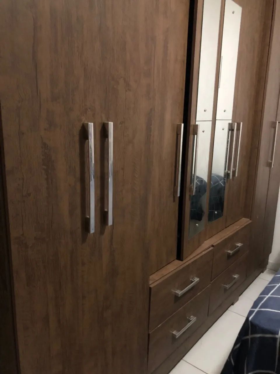 Guarda-Roupas de Casal em Madeira - 6 Portas