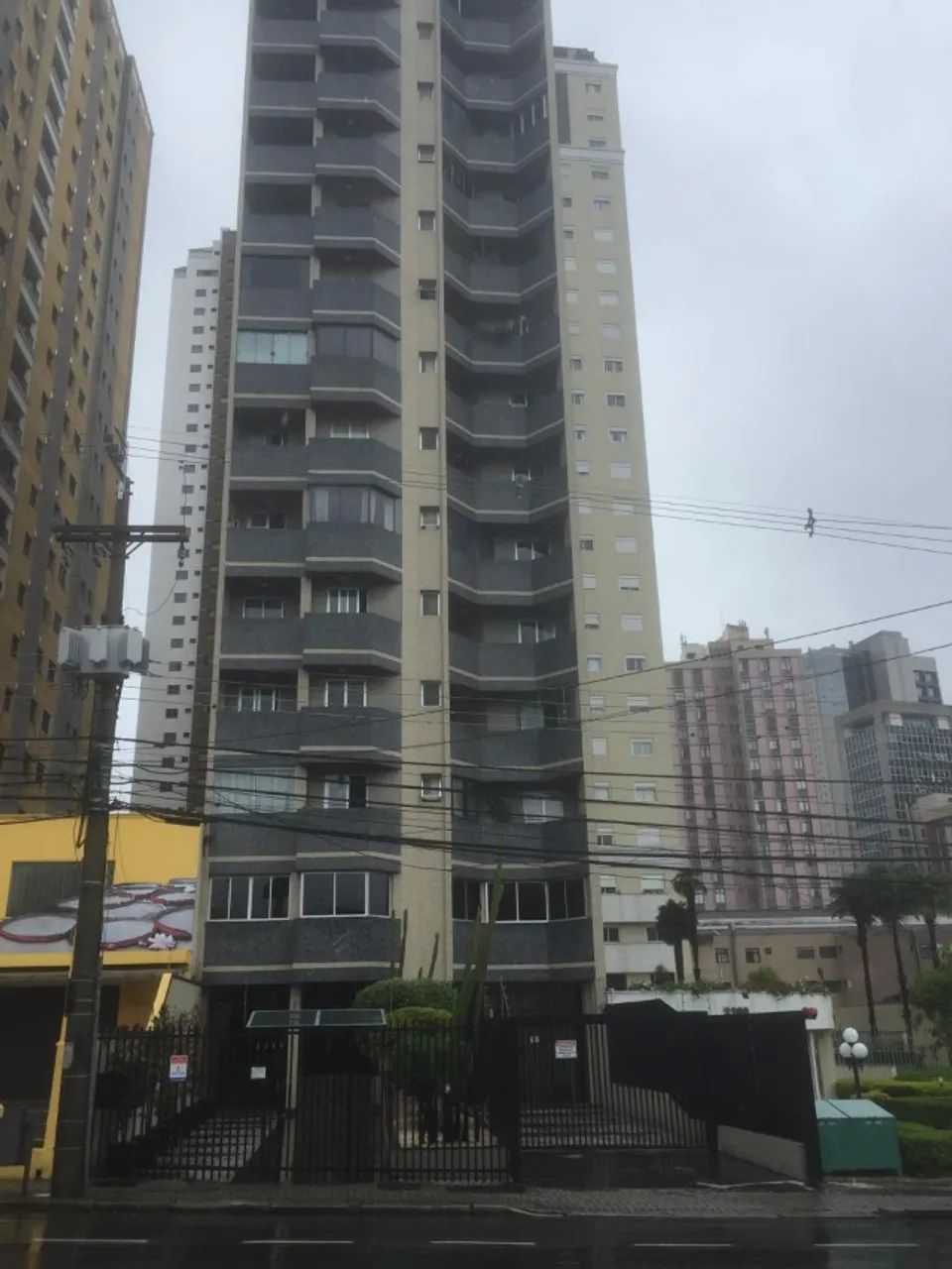 Studio no Centro de Curitiba!!! Excelente localização Direto com o proprietário!!!!