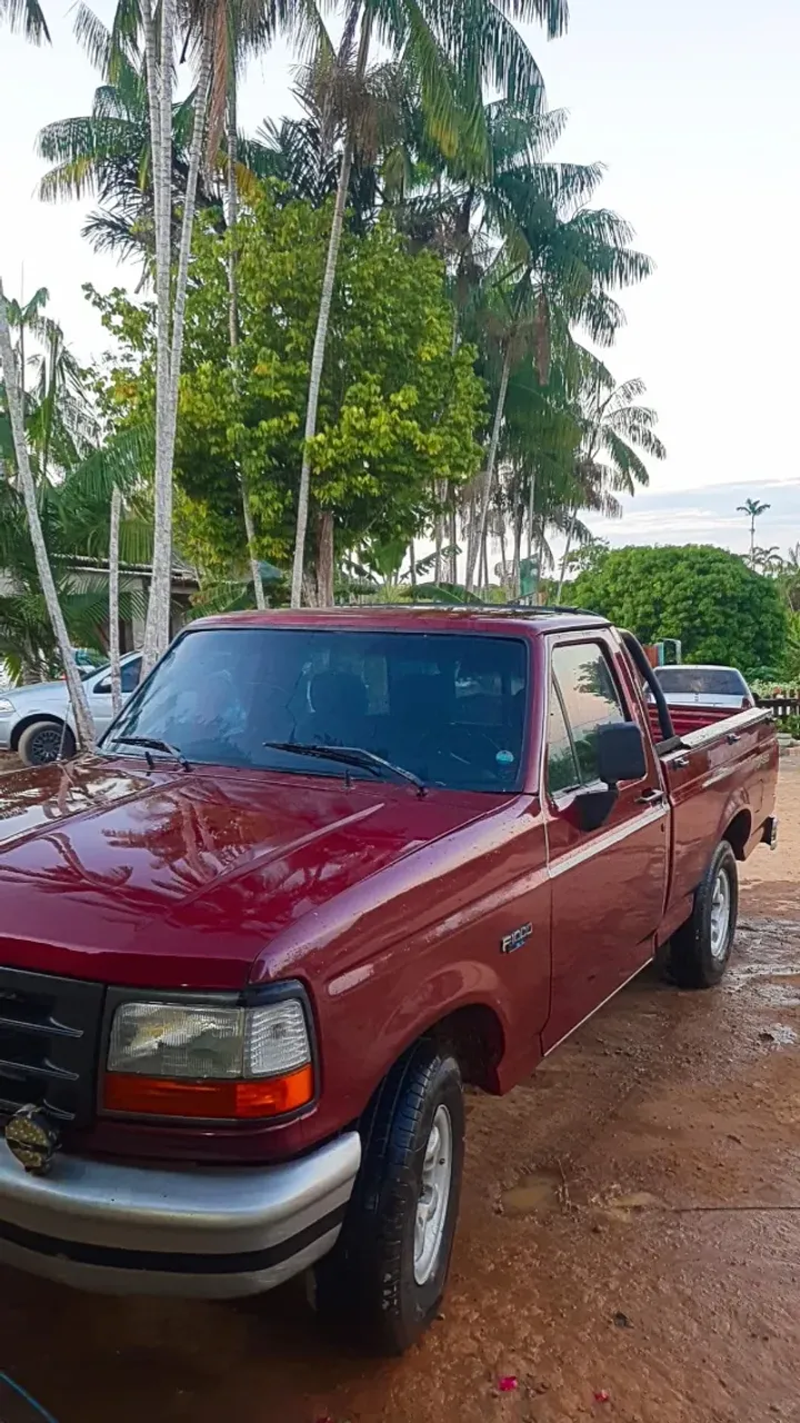 F 1000 Diesel ano 98/98 (Baliza) já está no ponto de transferir e com placa Mercosul