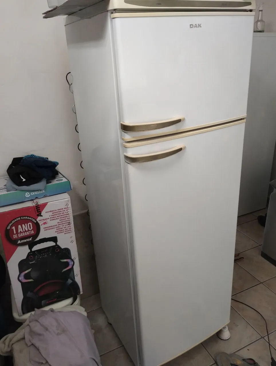 Geladeira Dako em ótimo estado não é Frost Free