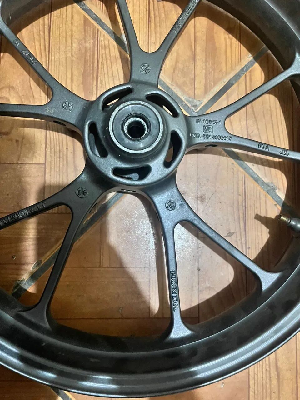 Vendo roda dianteira da nova cb 300 twister 2026 (RODA NOVA) - Foto 3