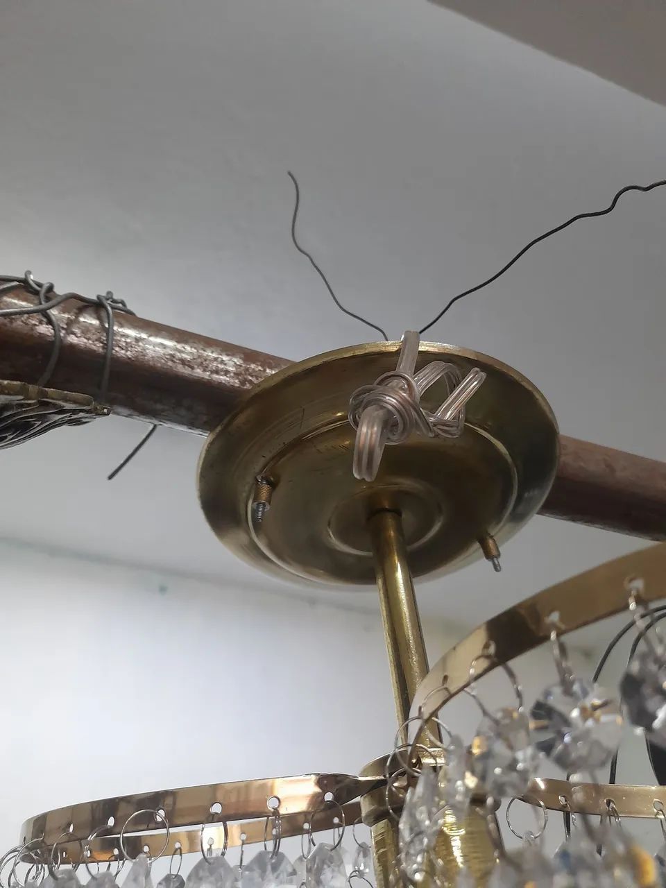 Lustre pequeno de cristais de acrílico  - Foto 4