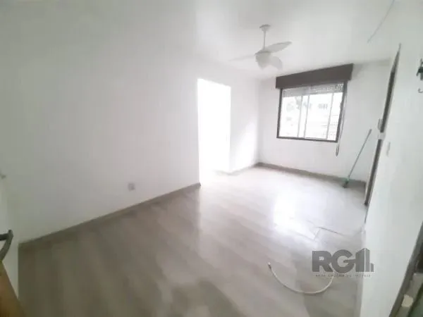 Apartamento 3 dormitórios à venda Camaquã Porto Alegre/RS
