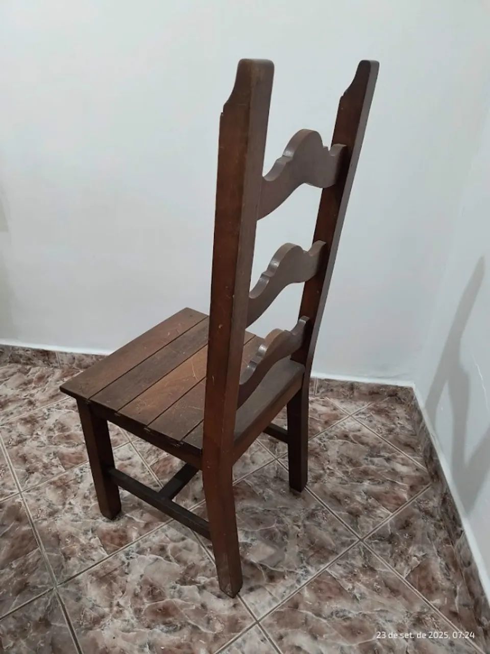 Conjunto Mesa de Jantar Redonda 4 Cadeiras Madeira Maciça - Foto 5