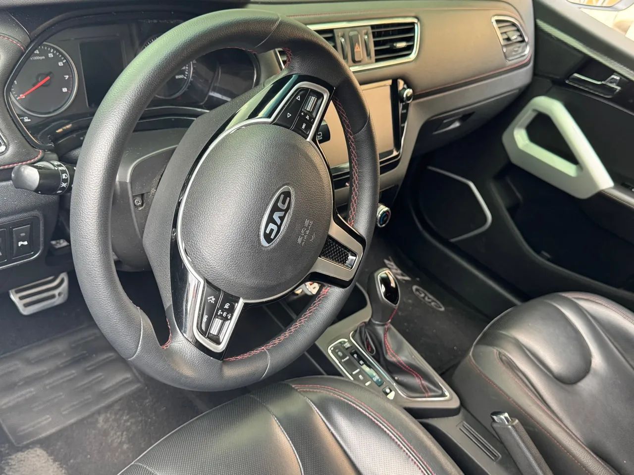 T40 Carro em ótimo estado! - 2019 - Foto 4