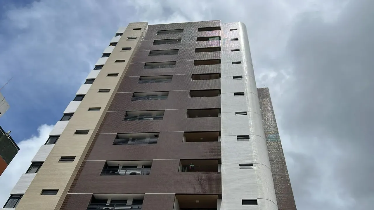 Em MANAIRA preço de OPORTUNIDADE pra ALUGAR ou VENDA .