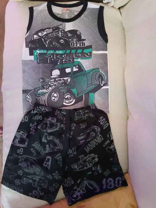 Conjunto Infantil - Camiseta e Bermuda - Carros 