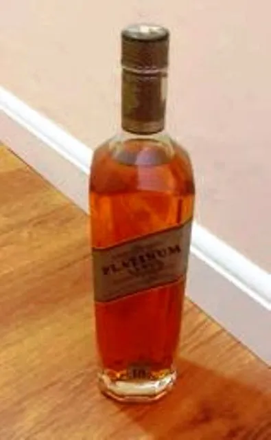Petrópolis Whisky Platinum Johnnie Walker 18 Anos 750ml Apenas 1