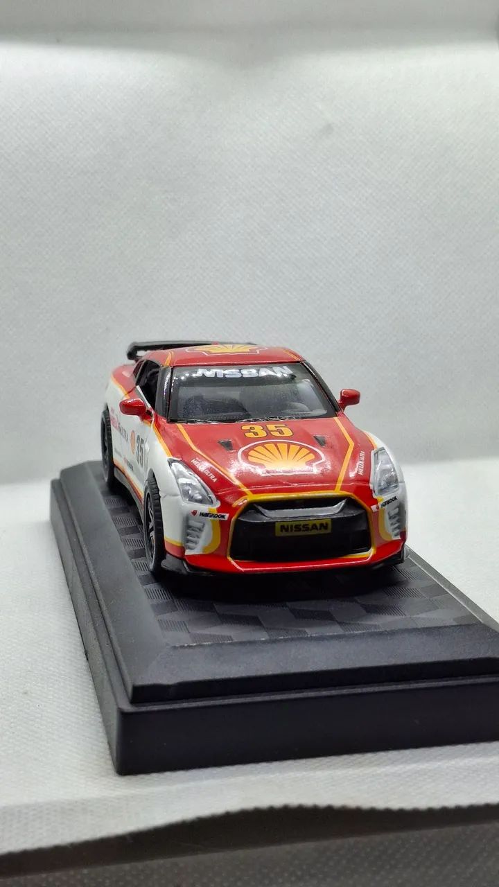 Miniatura Gtr R35 50 Th Anniversary