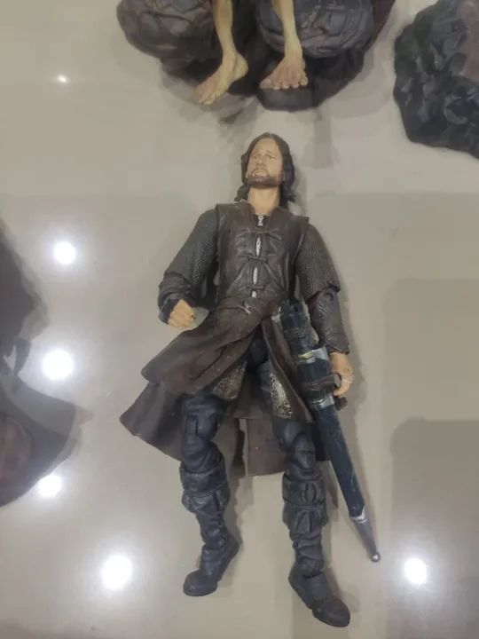 5 Action Figures do Senhor dos anéis. - Foto 4
