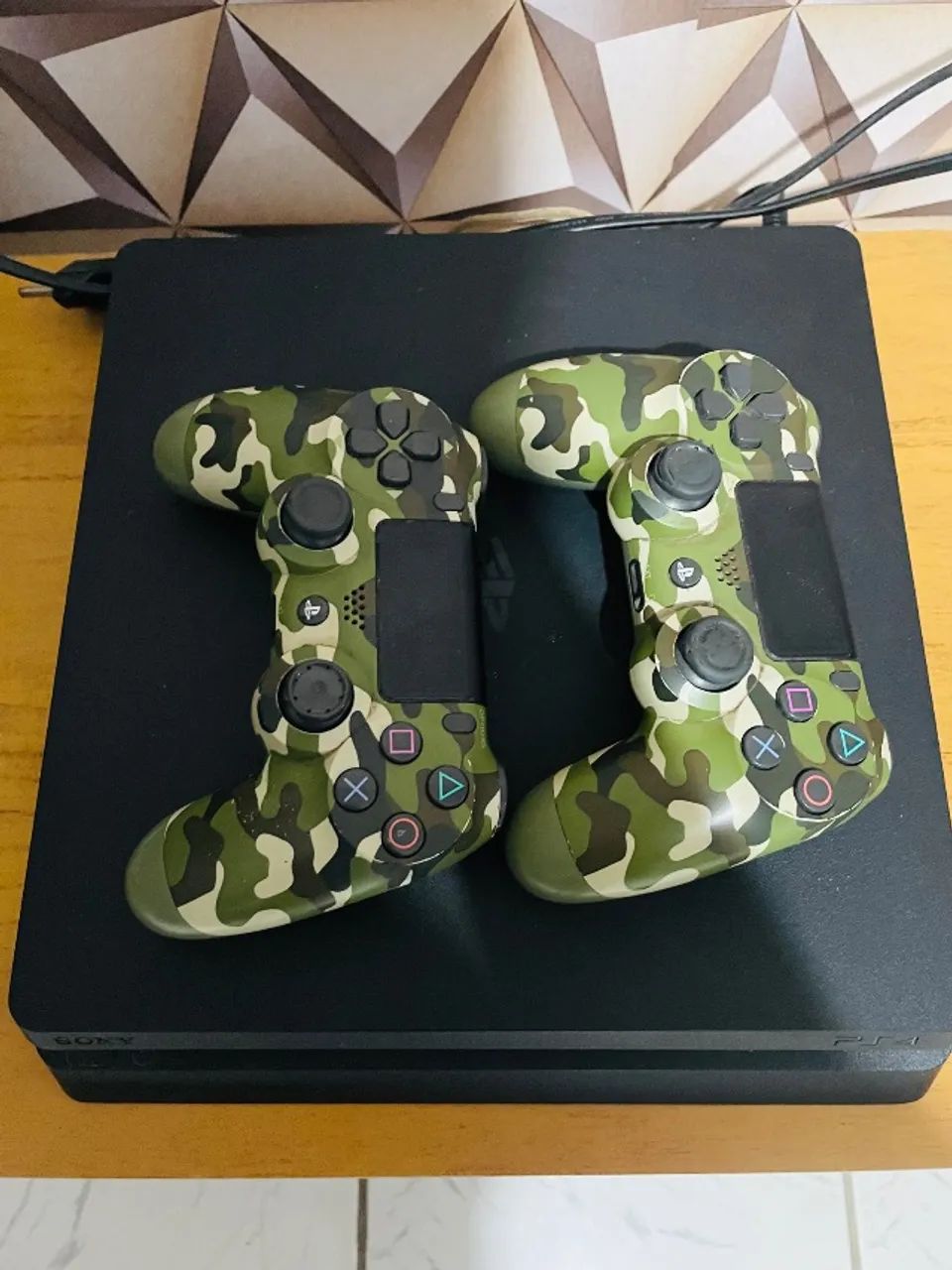 PS4 slim64318477724673120