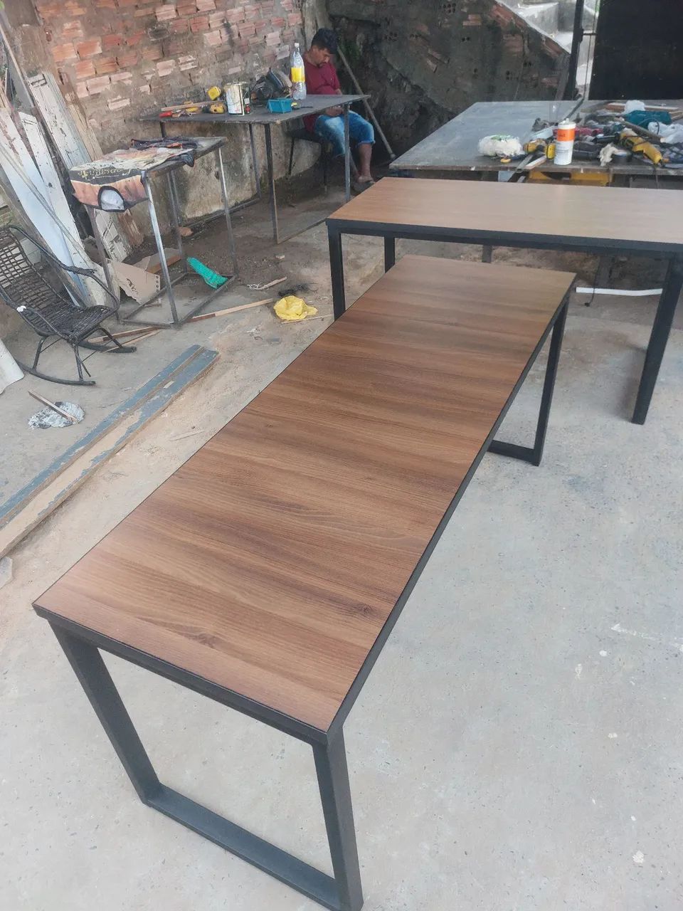 Mesa de escritório com design moderno - Foto 2