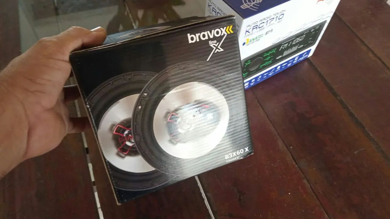Som automotivo completo com auto rádio e alto falantes - Foto 4