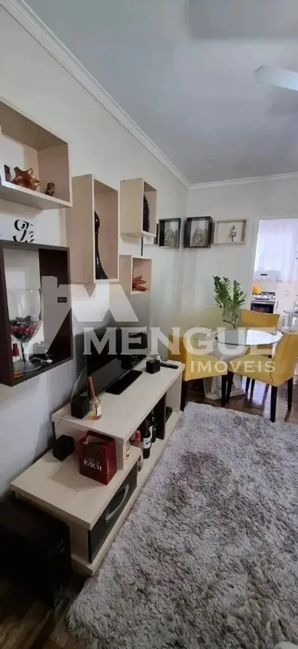 Apartamento com 2 dormitórios e 1 vaga à venda no bairro Humaitá, em Porto Alegre. - Foto 3