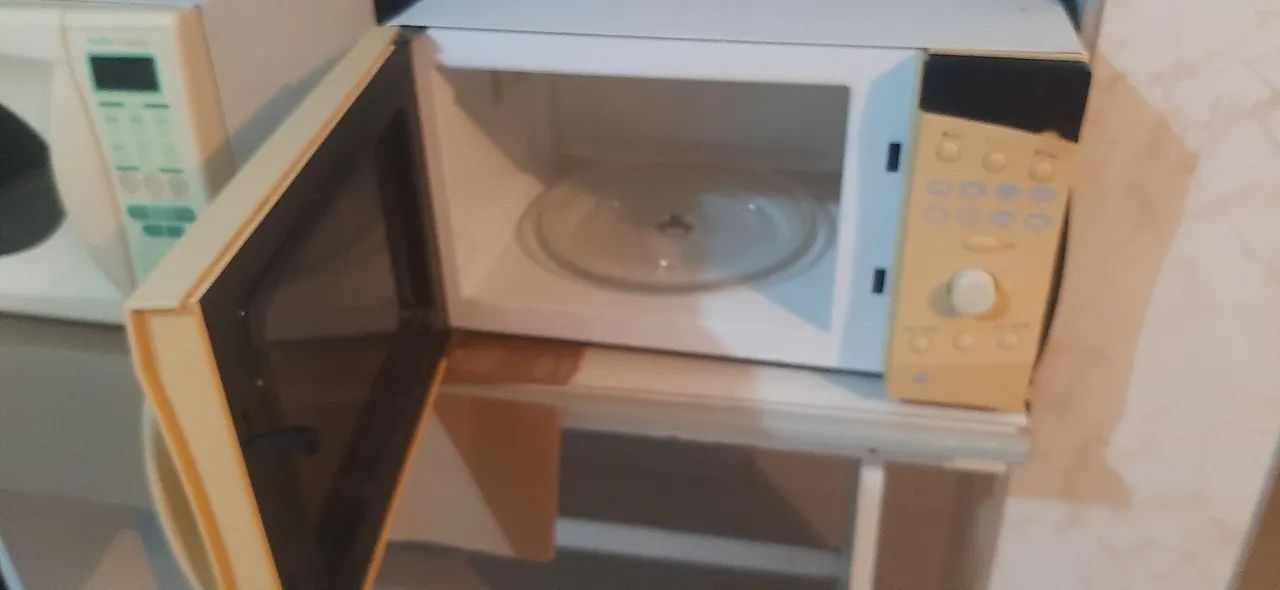 Micro-ondas CCE em bom estado - Foto 2