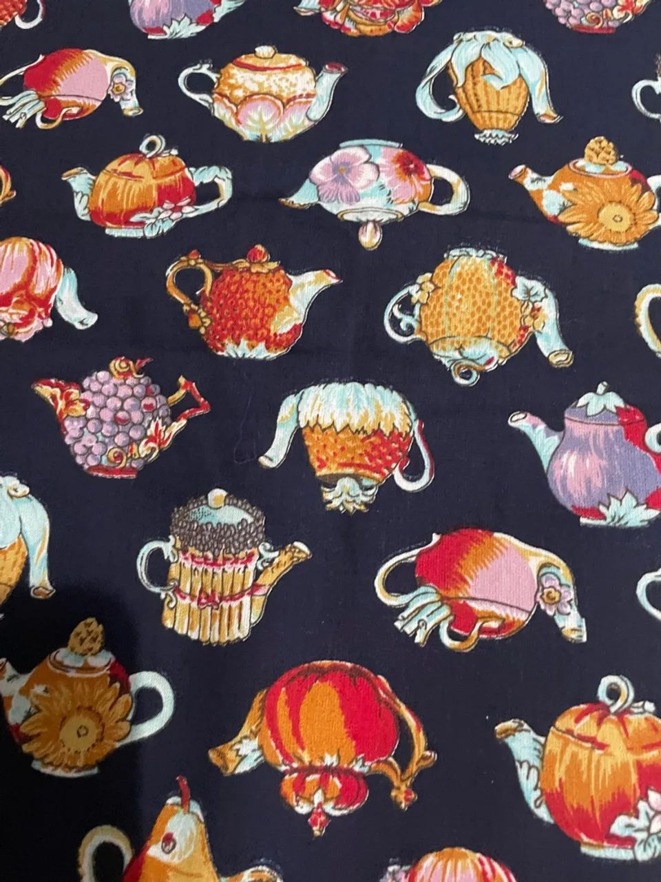 Tecido Estampado com Canecas -  Cama, Mesa e Banho