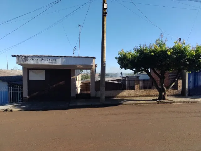 CASA COM 4 QUARTOS EM GIRUÁ - RS