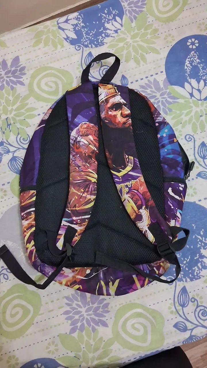 Mochila Lakers e lancheira termica LeBron James - Foto 2