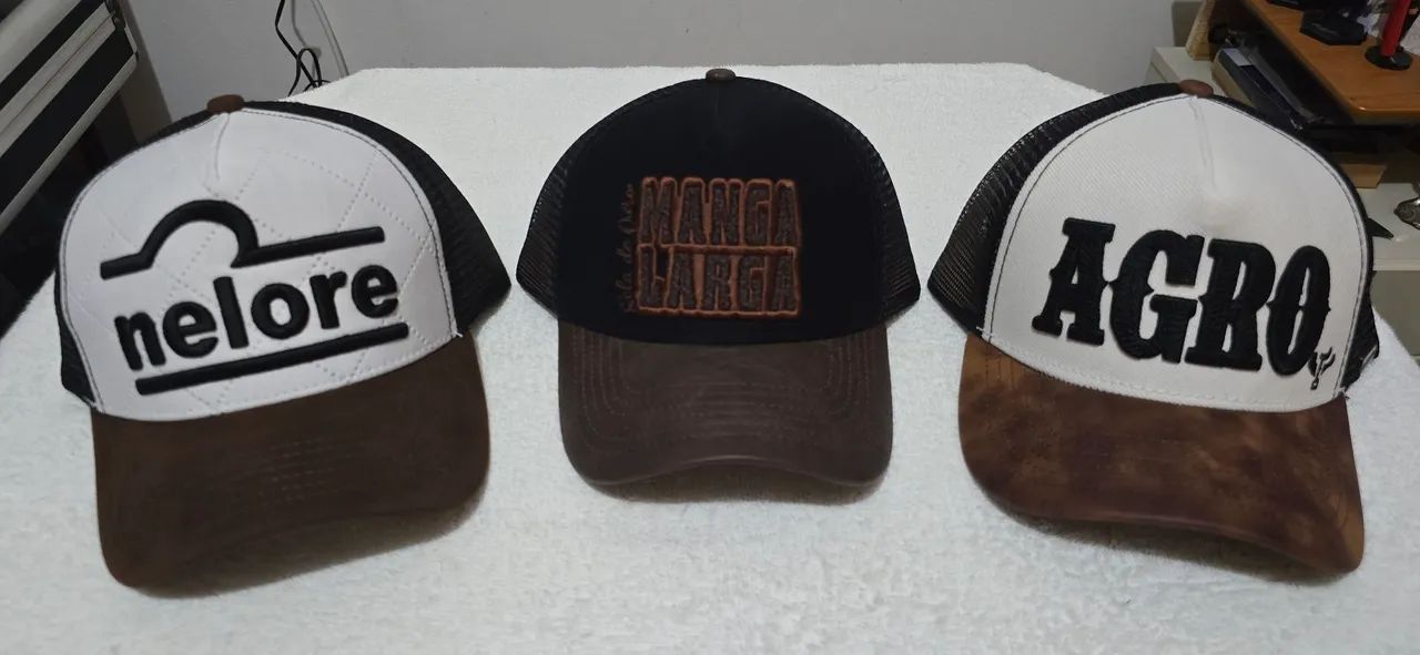 Bonés da Nelore e Sela de Ouro de tela original