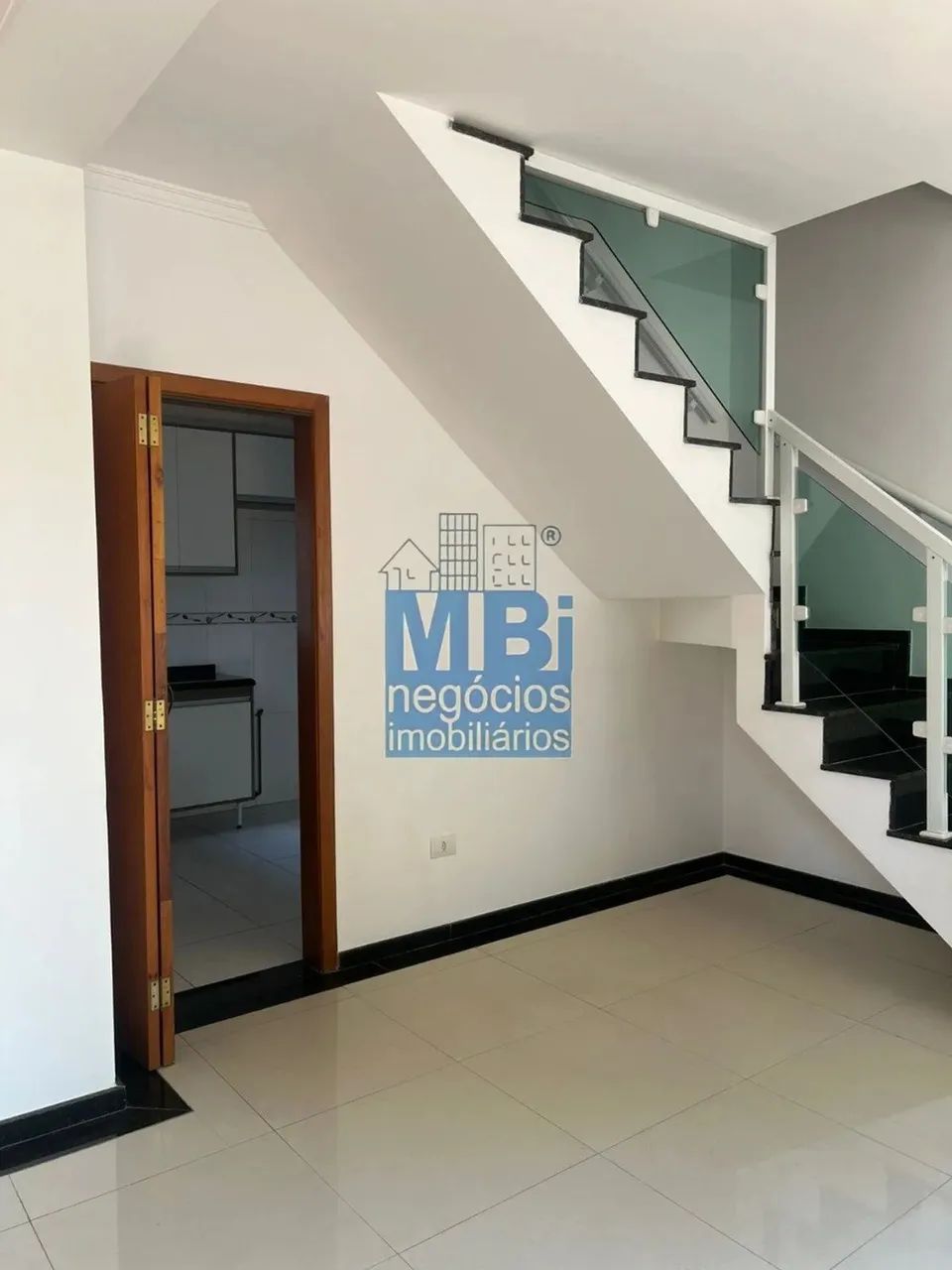 Belíssima Casa Espaçosa no Campo Grande à Venda ou locação ! - Foto 3