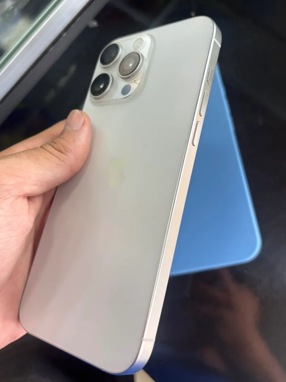 iPhone 16 pro Max - Foto 3