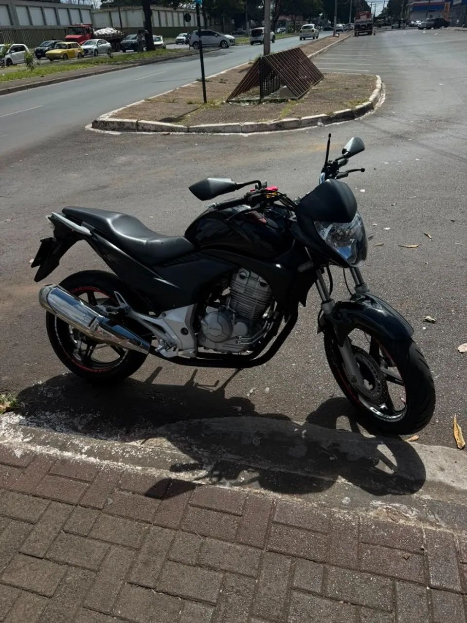 CB 300R - Foto 4