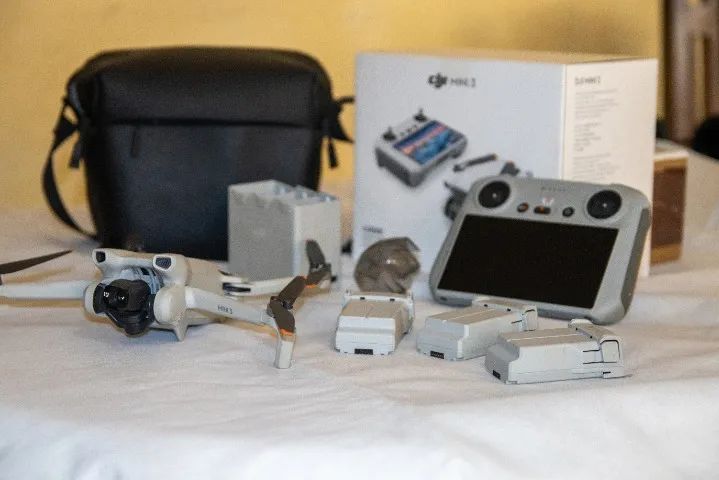 Drone DJI mini 3 combo flymore + Controle RC com tela - Foto 2