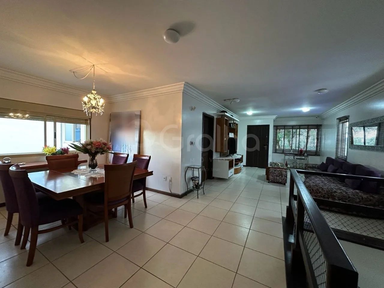 Casa em Condomínio com 270 m² com 4 suítes em Coqueiros