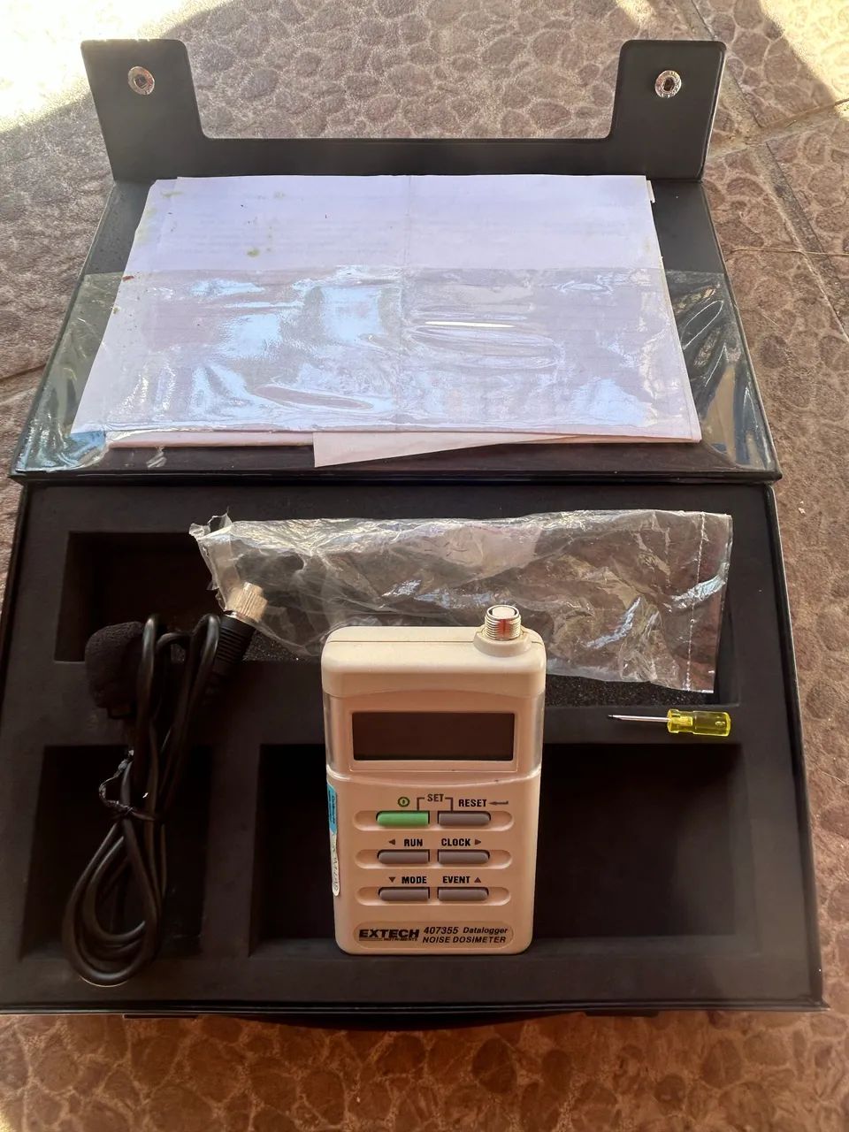 dosímetro de ruído da Extech Instruments, modelo 407355, com interface RS-232. - Foto 2