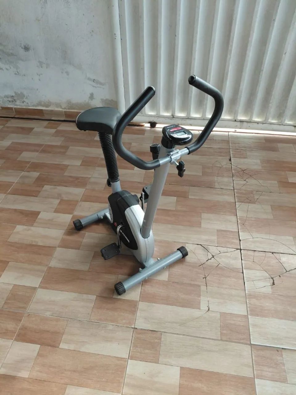 Vendo Bicicleta Ergometrica - Foto 3