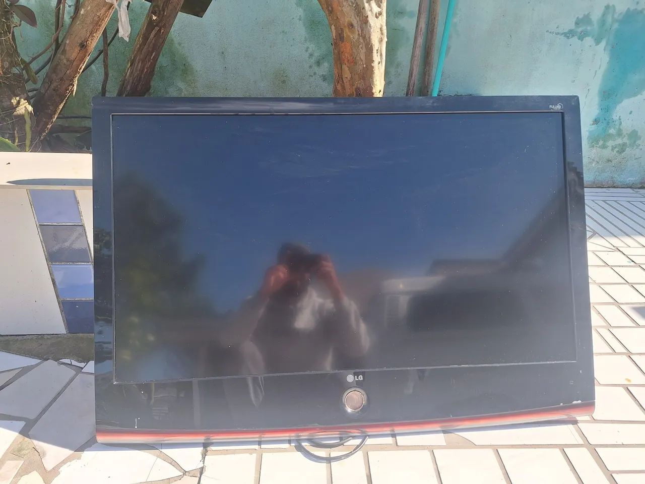 Tv LG vendo ou troco celular 