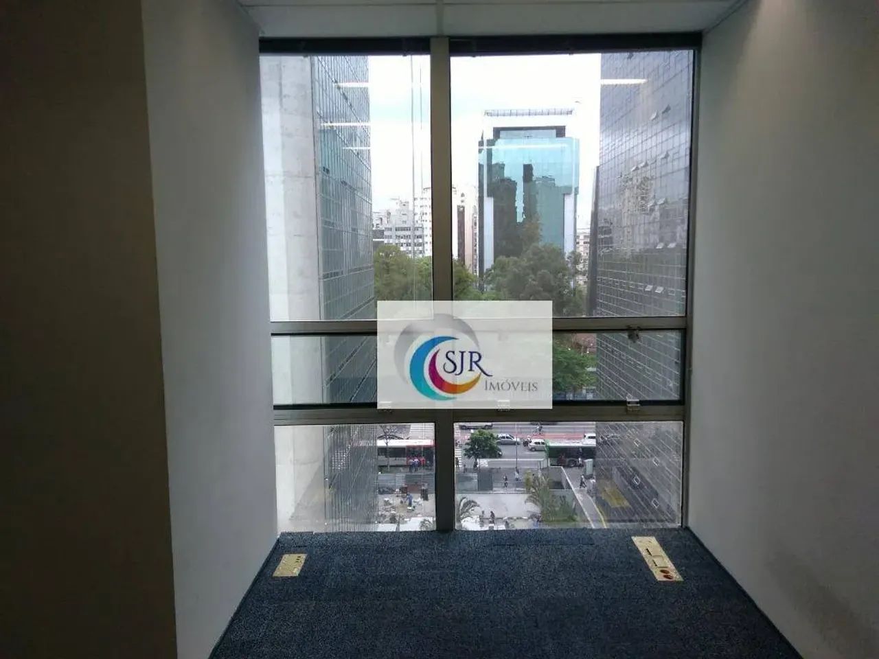 Conjunto Comercial de 266m² com 4 vagas de garagem! - Foto 7