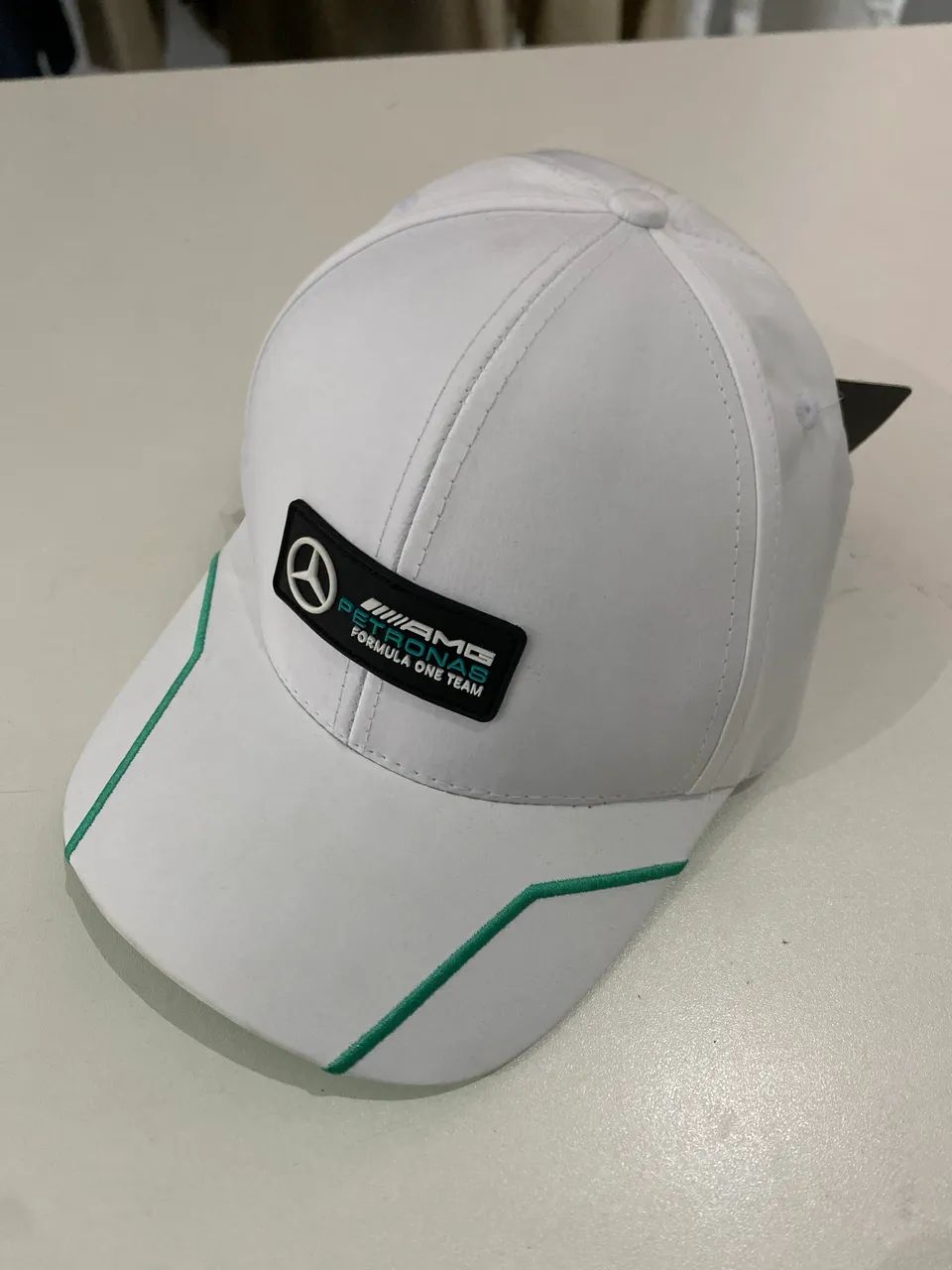 BONÉS MERCEDES BENZ