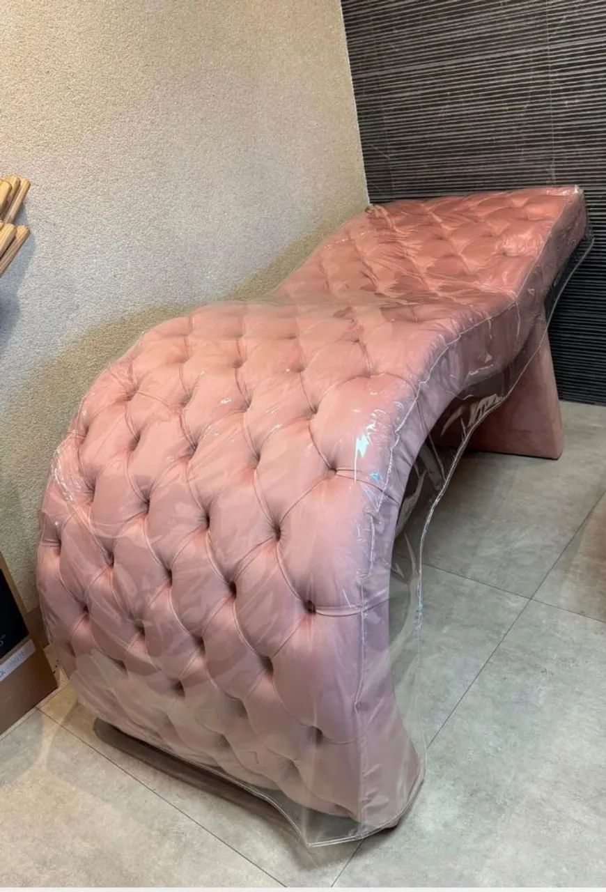 Maca estofada rosa c/ capa protetora