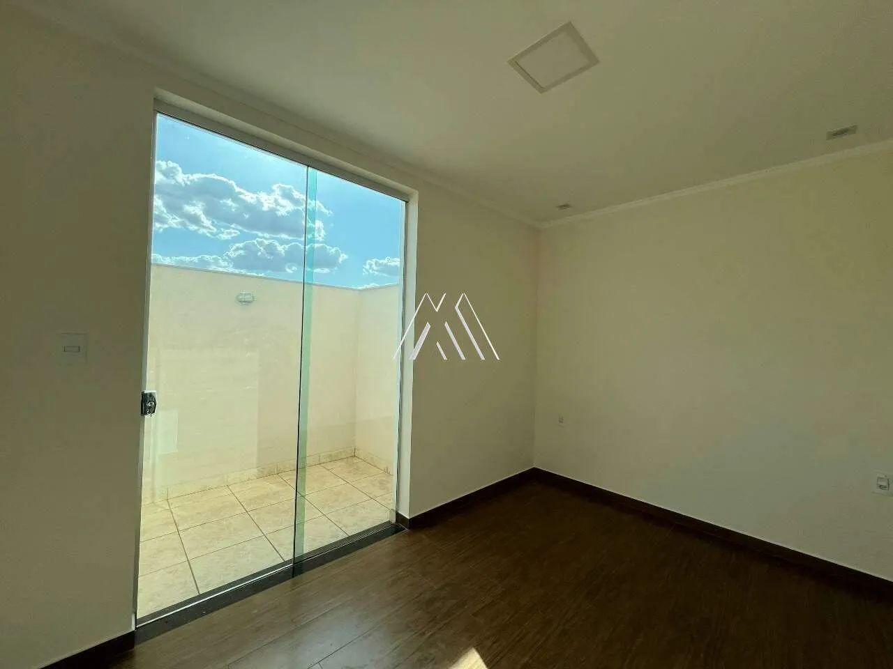 Vendo apartamento em Itaúna com excelente localização! - Foto 5