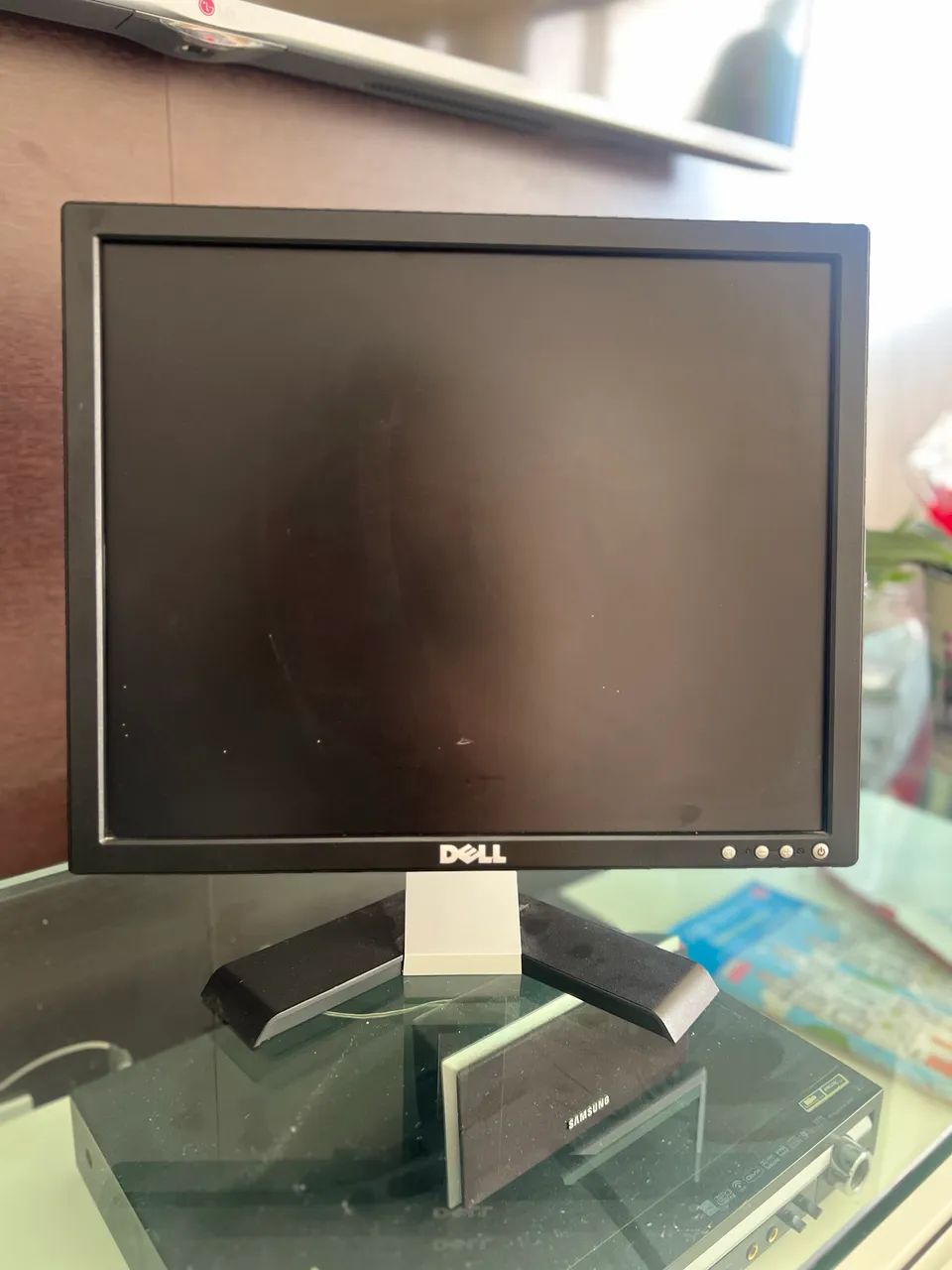 Monitor Dell E177FPc 17 polegadas preto e prateado impecável  - Foto 4