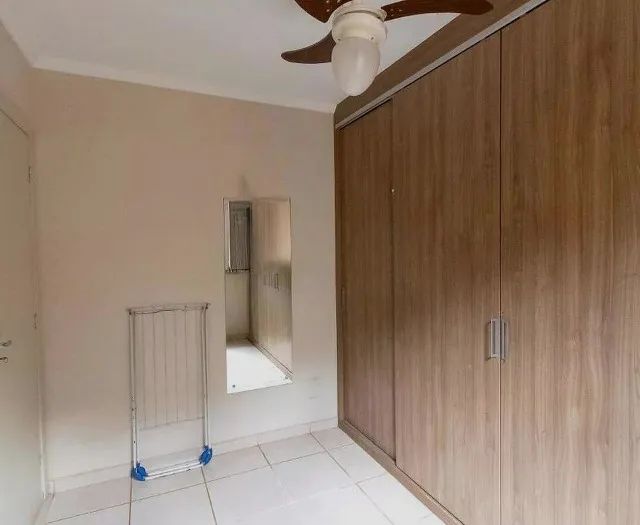 Apartamento ( 2 dormitórios ) , aluguel anual com caução e com mobília.  - Foto 3