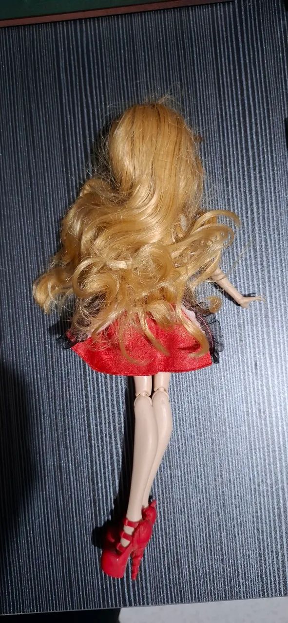 Boneca Apple White Original Mattel Ever After High Usada - Foto 2