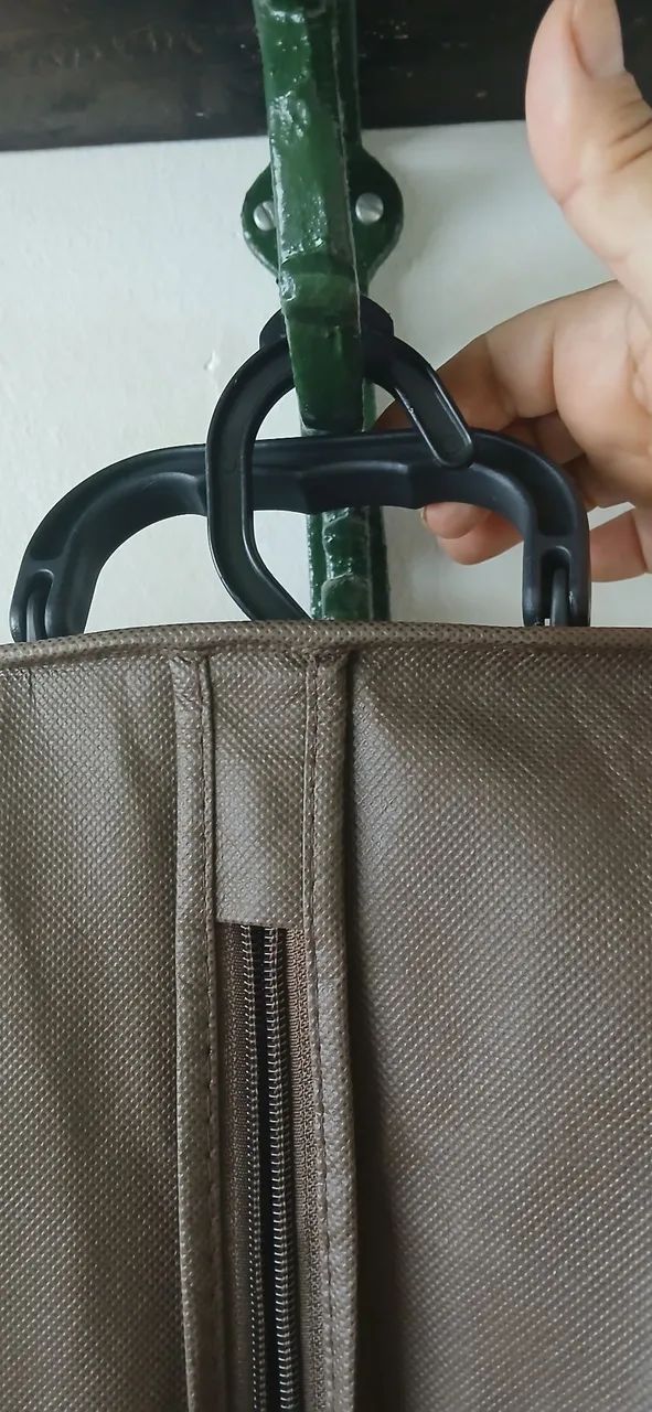 Capa protetora para terno/vestido longo