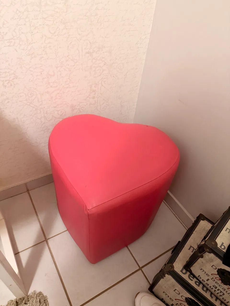 Puff Coração Rosa Usado