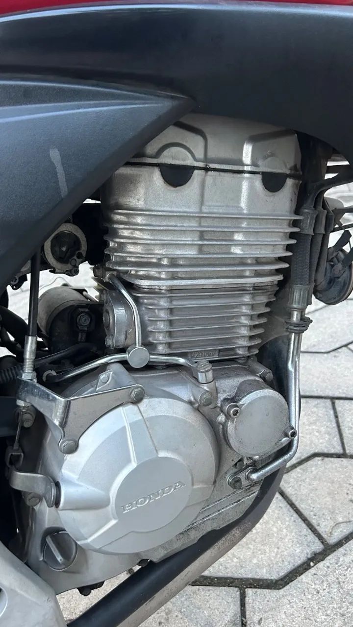 CB 300  - Foto 4