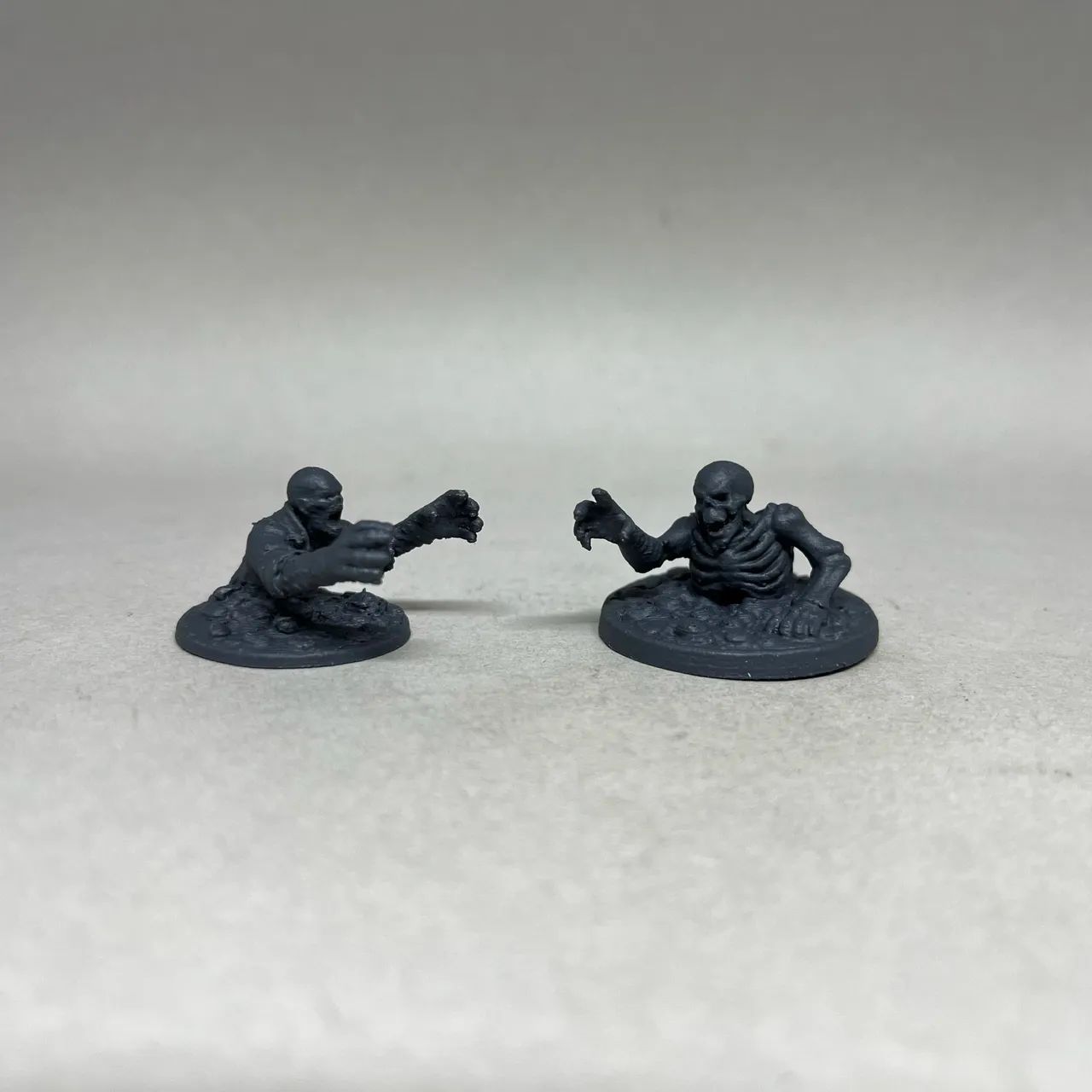 Kit 6 Miniaturas Zumbis RPG de Mesa Impressão 3D - Foto 3