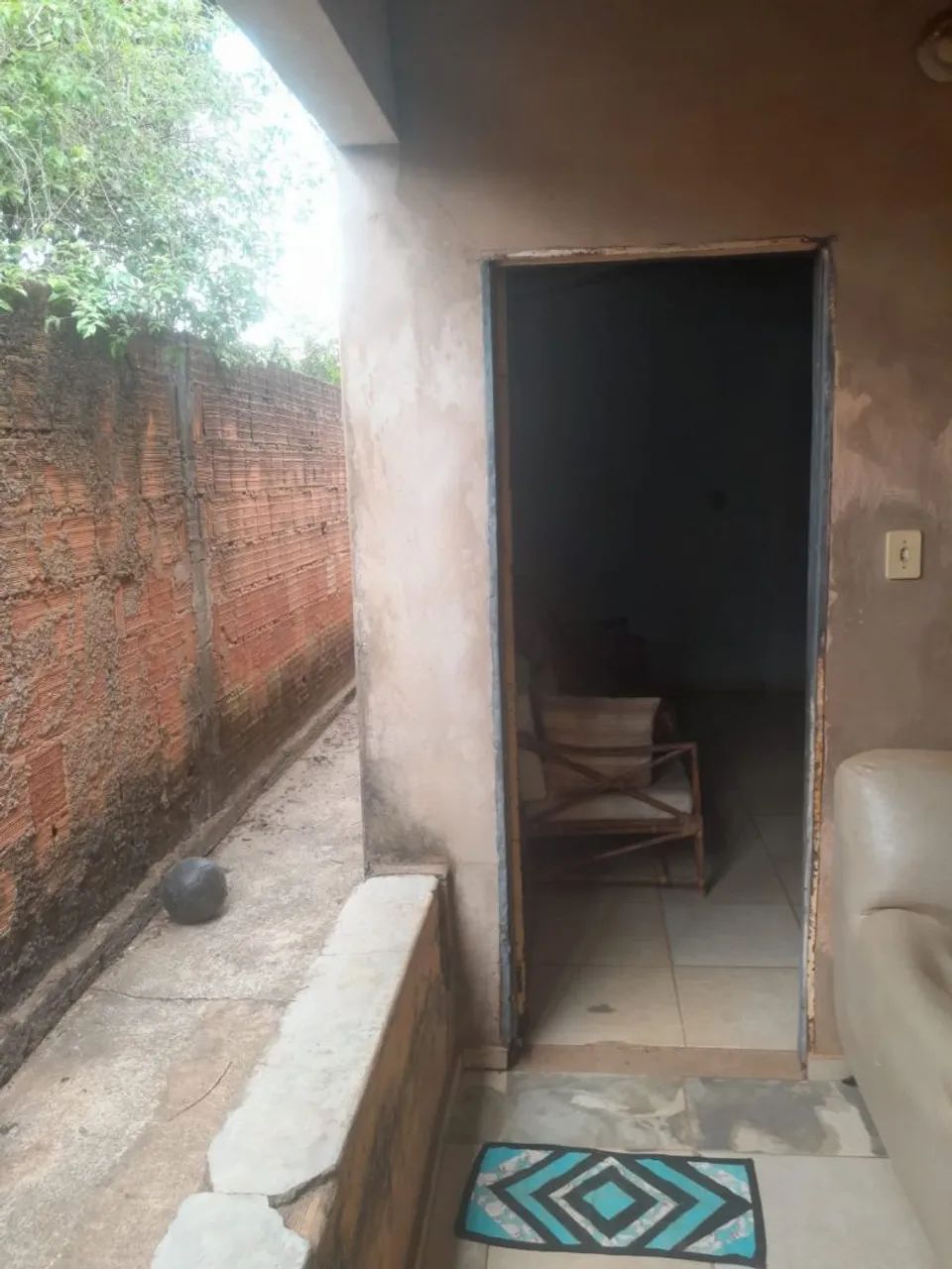 Vendo casa com 4 quartos, 2 banheiros,sala,cozinha!  - Foto 3