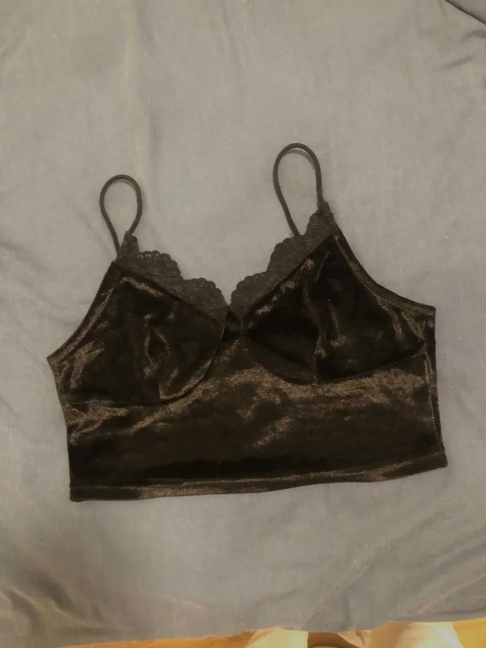 Cropped Rendado de Veludo Preto - Foto 3