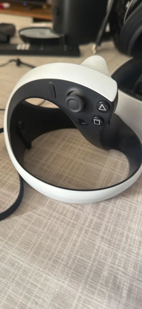 VENDO PSVR2 + GRAN TURISMO 7 - Foto 2