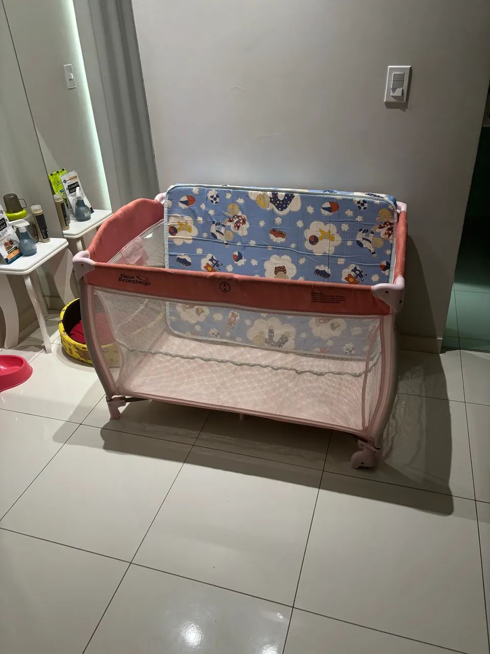 Berço portátil burigotto com colchão - Foto 3