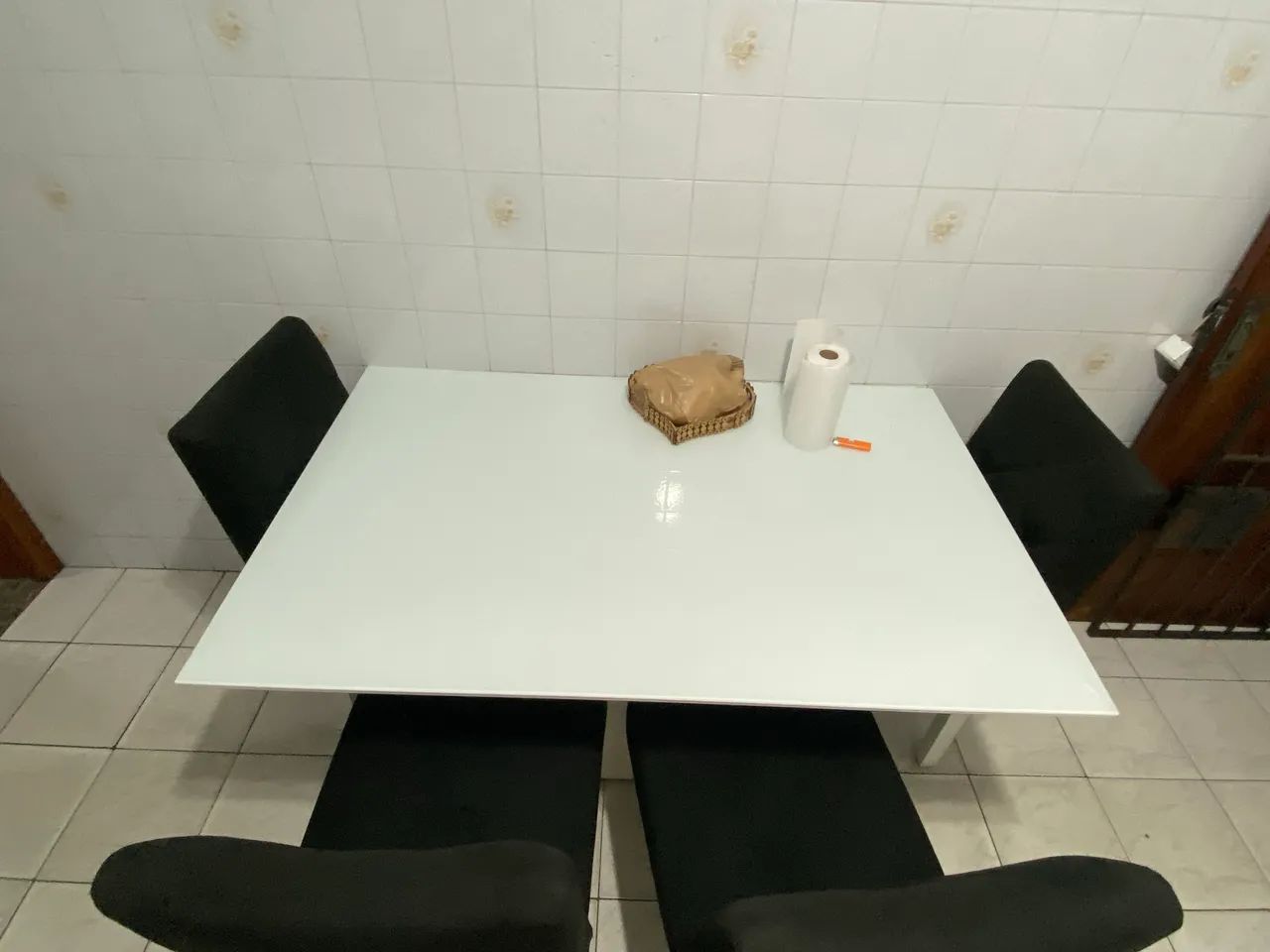 Mesa de jantar com 4 cadeiras  - Foto 2